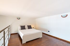 Partenope Spacious Home