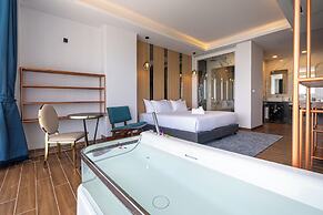 The Blue Mavi Hotel