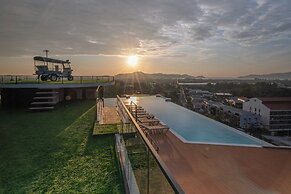 The Blue Mavi Hotel