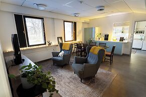 Arctic Raja Inn