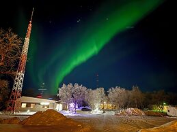 Arctic Raja Inn