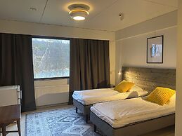 Arctic Raja Inn