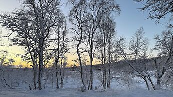 Arctic Raja Inn