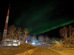 Arctic Raja Inn