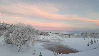 Arctic Raja Inn