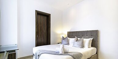LUX  The Bonnington JLT Suite 2