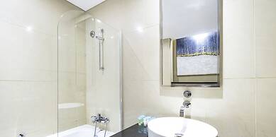 LUX  The Bonnington JLT Suite 2