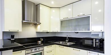 LUX  The Bonnington JLT Suite 2