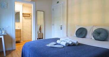 Art 4 You Carcavelos Suites