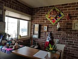 Melsask Motel