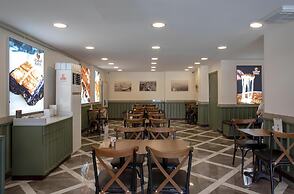 La Vie Suit Hotel