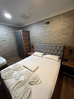 La Vie Suit Hotel
