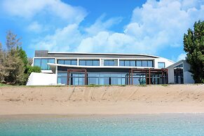 Silk Valley - Grand 6B Beachfront Villa