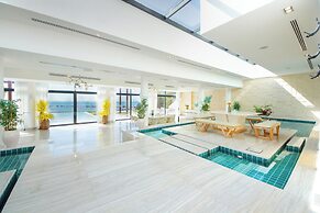 Silk Valley - Grand 6B Beachfront Villa