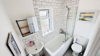 Pengam House