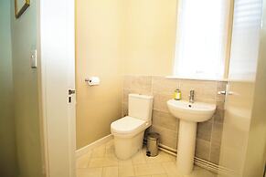 Accessible Bungalow - 4 Beds 2 Baths -dog Friendly