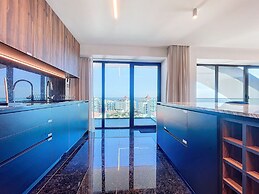 Majestic Penthouse View by Atlantic Holiday