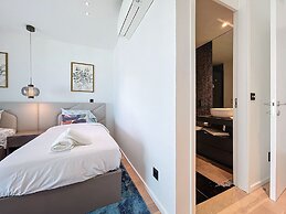 Majestic Penthouse View by Atlantic Holiday