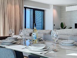 Majestic Penthouse View by Atlantic Holiday