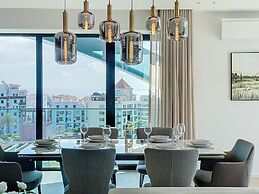 Majestic Penthouse View by Atlantic Holiday