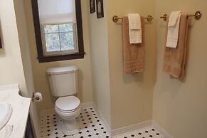 Apple Crest Inn