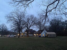 Apple Crest Inn