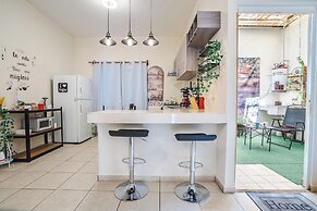 Modern and Tranquil Apartment in Tonala