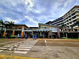 Evelyn Azure Escapes Boracay Newcoast