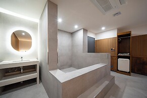 HOUND HOTEL DAEGU SEONGSEO