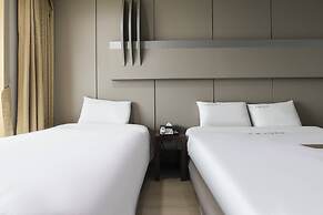 Bon Gaya Hotel