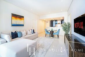 LUX The Bays Edge Canal View Suite