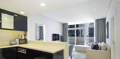 LUX The Bays Edge Canal View Suite