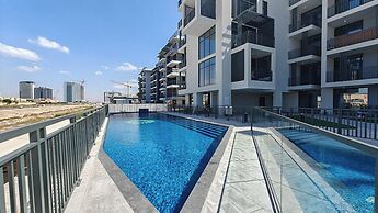 TOP Location | Work and Chill near Miracle Garden