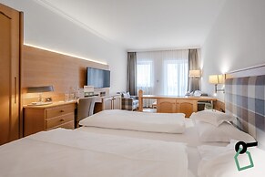HOTIDAY Room Collection - Ortisei