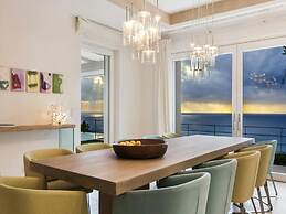 Villa in Tranquil Hillside Location