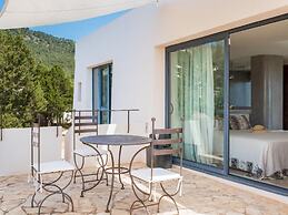 Majestic Villa With Private Pool