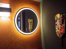 Tokyo Nook