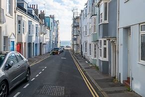 Host Stay The Brighton Breeze
