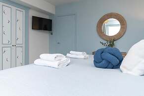 Host Stay Sea View on Manchester Road