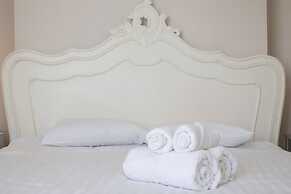 Host Stay St Aubyns Coastal Retreat