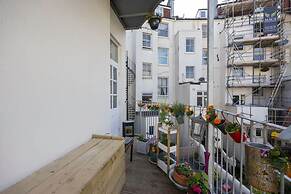 Host Stay St Aubyns Coastal Retreat