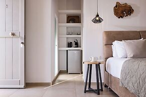 Kedros Milos Suites