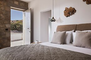 Kedros Milos Suites