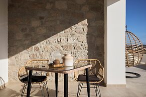 Kedros Milos Suites