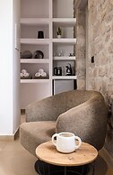 Kedros Milos Suites