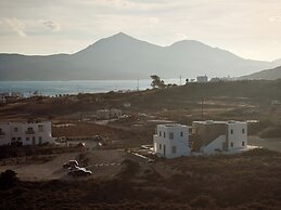 Kedros Milos Suites
