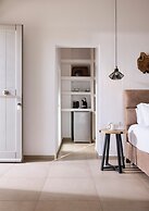 Kedros Milos Suites