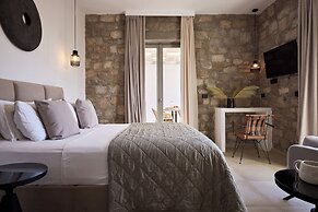 Kedros Milos Suites