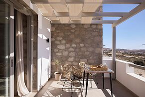 Kedros Milos Suites