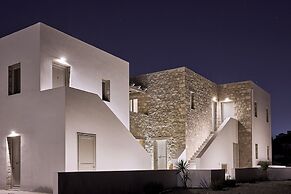 Kedros Milos Suites